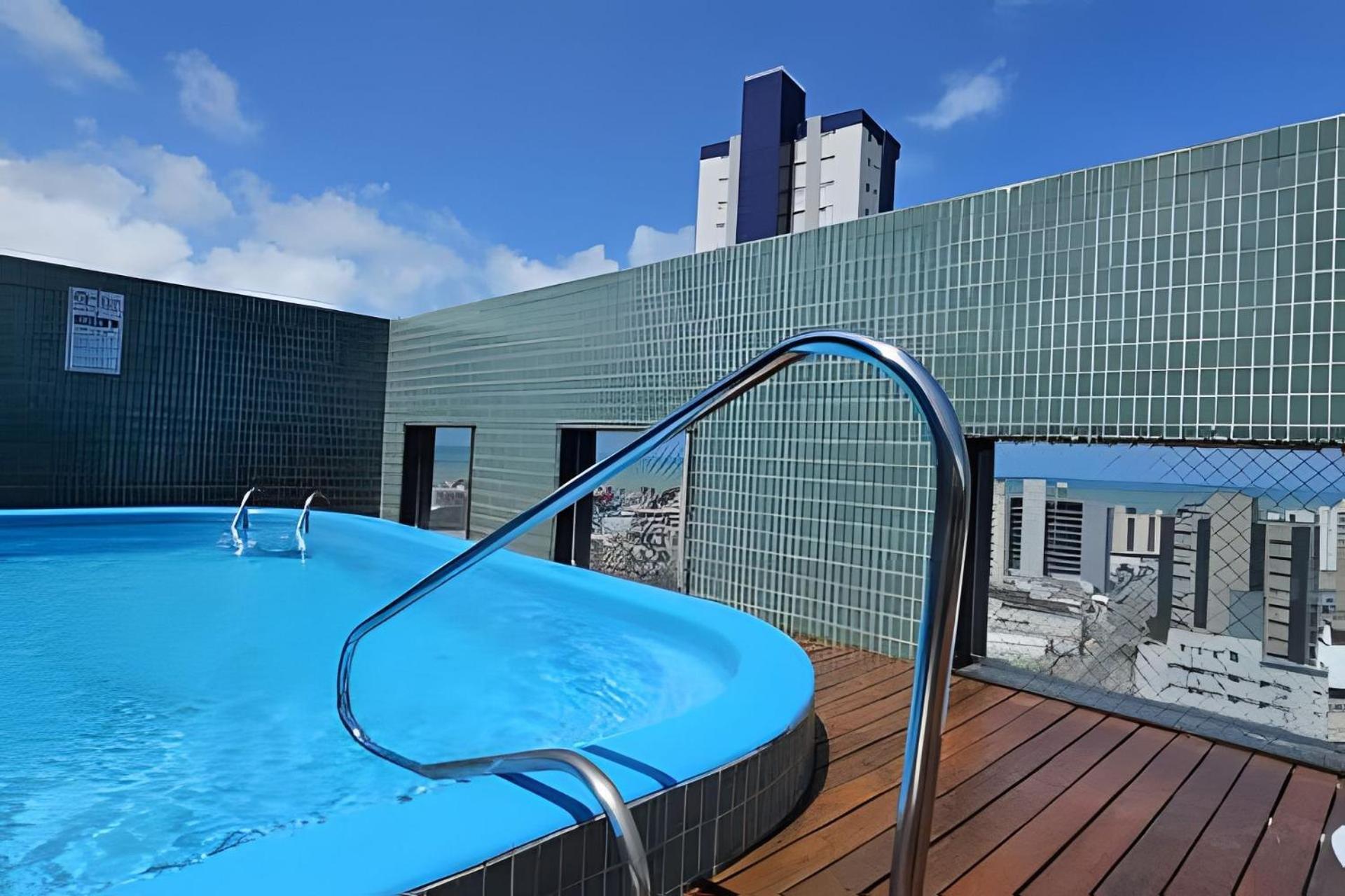 Apartamento Aconchegante Em Tambau, Piscina, Garagem Fixa E Completo!